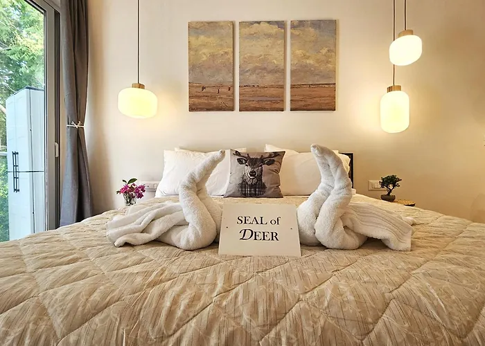 Seal Of Deer - Castle View - 5 Minute Walk To The Apartament *